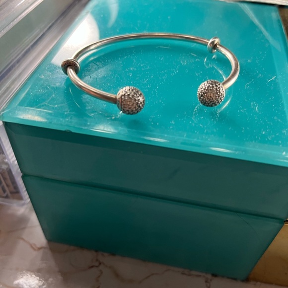 Pandora bracelets bundle - Picture 4 of 10
